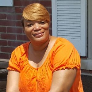 Meet your Posher, Maxine